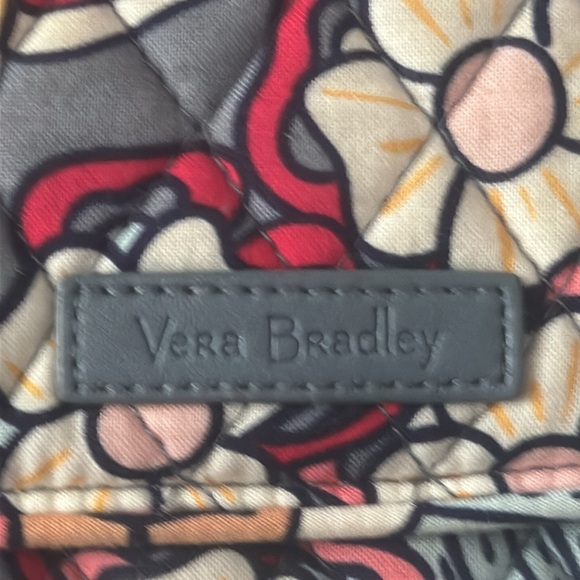 Vera Bradley crossbody - Picture 2 of 6